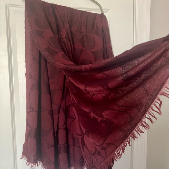 Coach Jacquard Maroon Signature Oversize Scarf Silk Wool - Picture 4 of 11